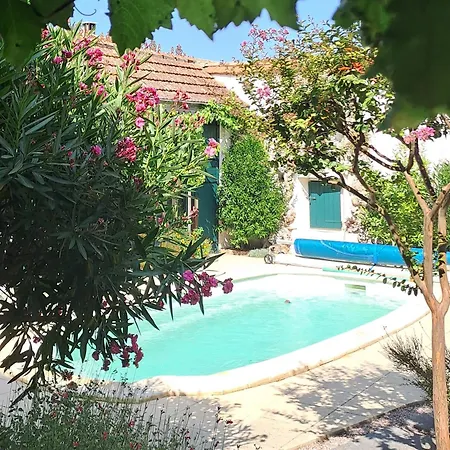 Alojamento de Acomodação e Pequeno-almoço Saint Leon 4*